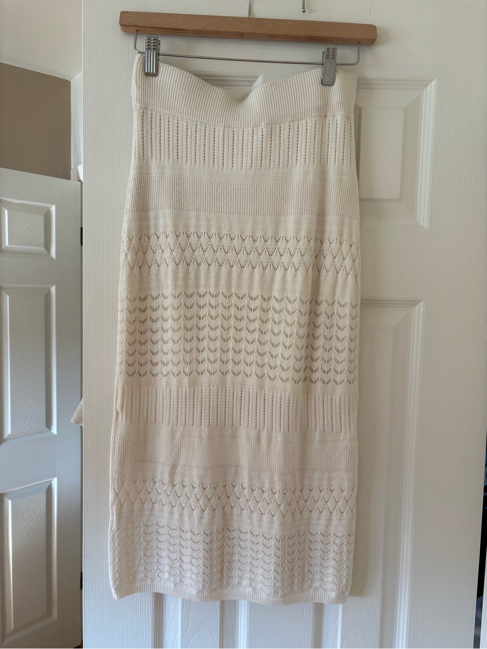 Abercrombie and fitch crochet skirt